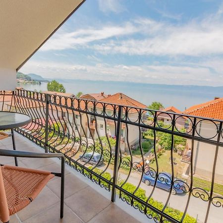 Et Larum Peštani Exterior foto