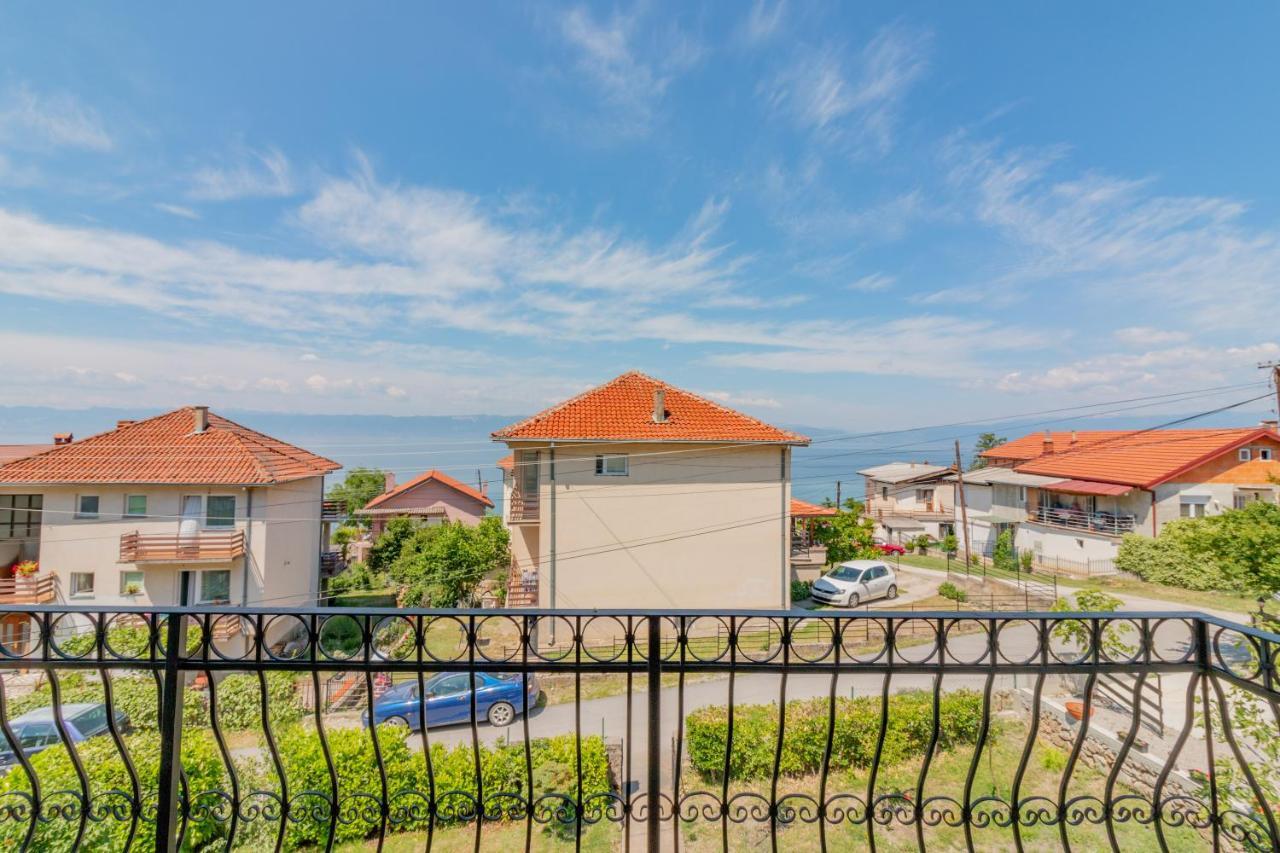 Et Larum Peštani Exterior foto